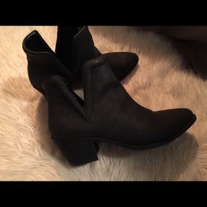 Black western bootie